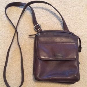 Fossil leather crossbody, GUC